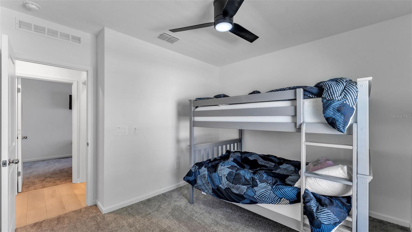 RANCHES/LK MCLEOD II - Residential