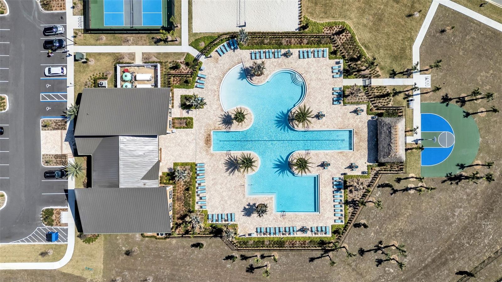 RANCHES/LK MCLEOD II - Residential