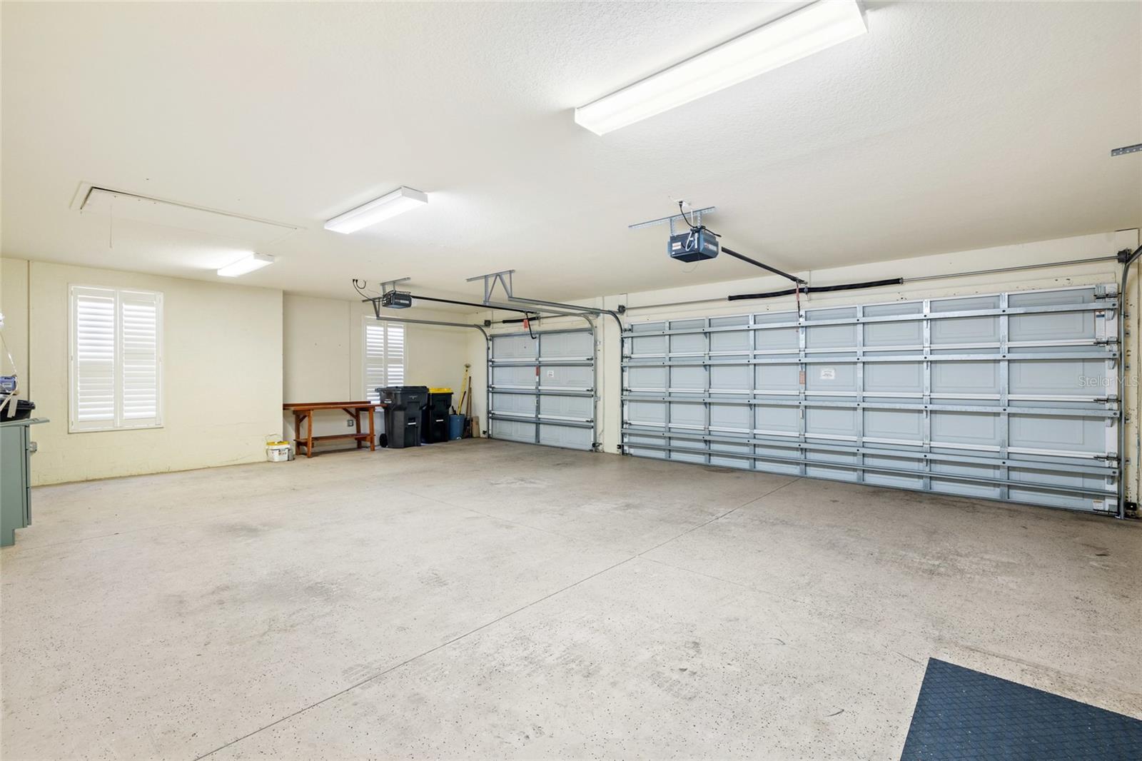 CRESCENT WOODS - Residential