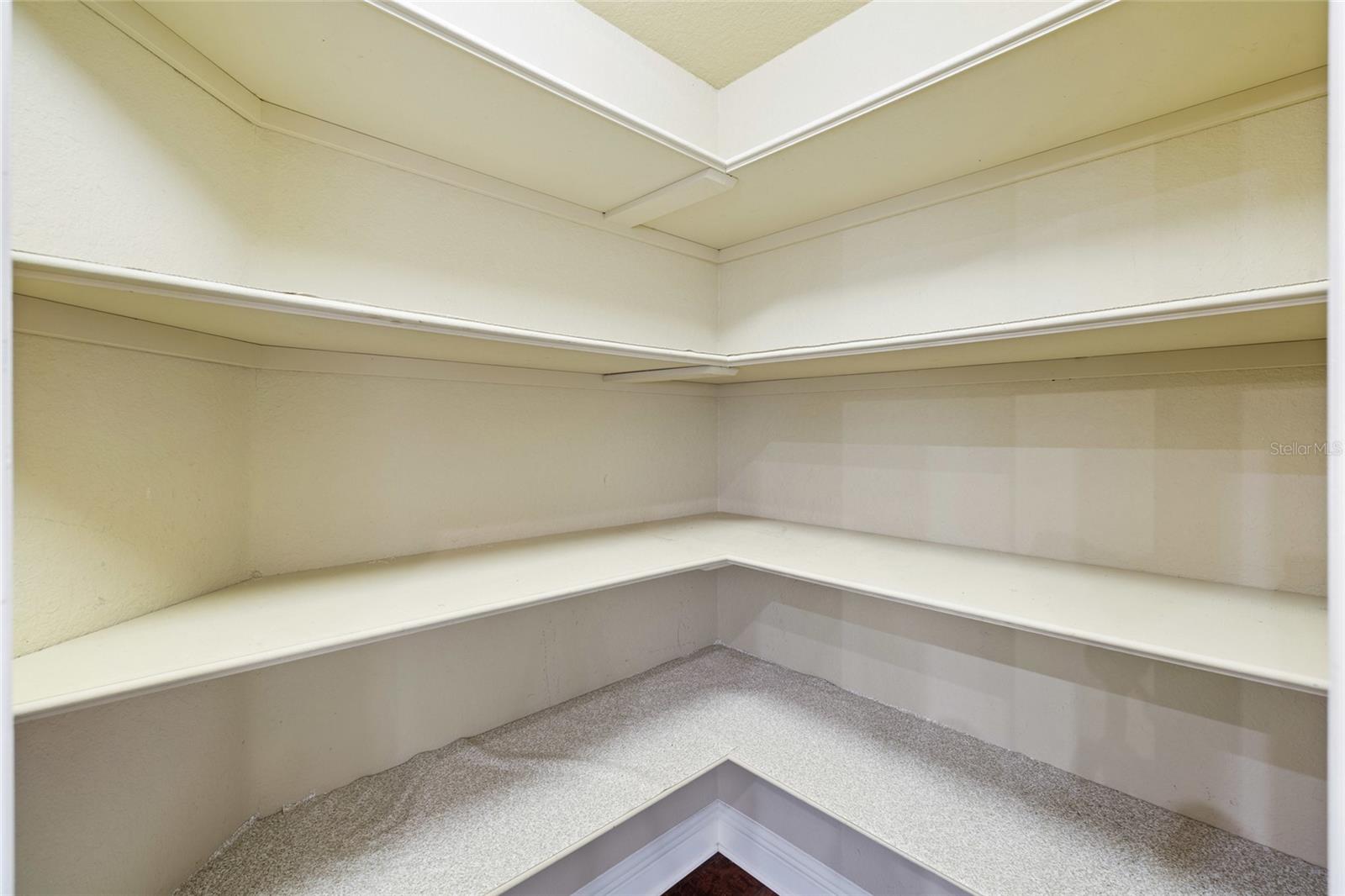 CRESCENT WOODS - Residential