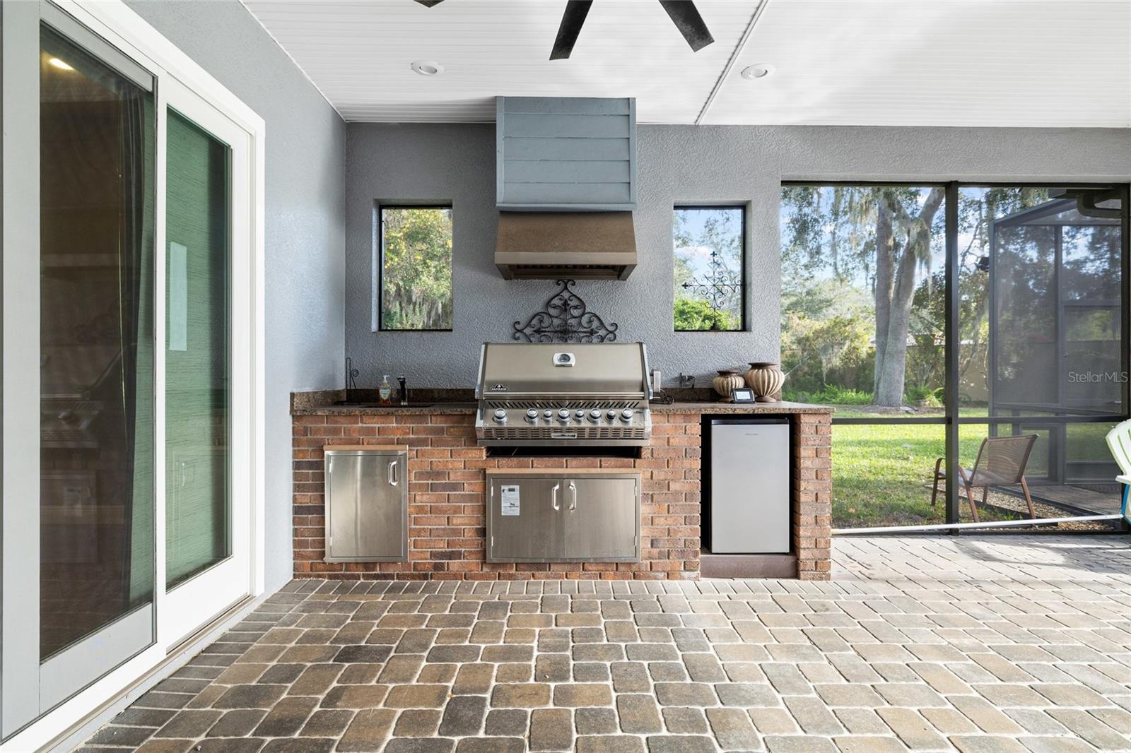 CRESCENT WOODS - Residential