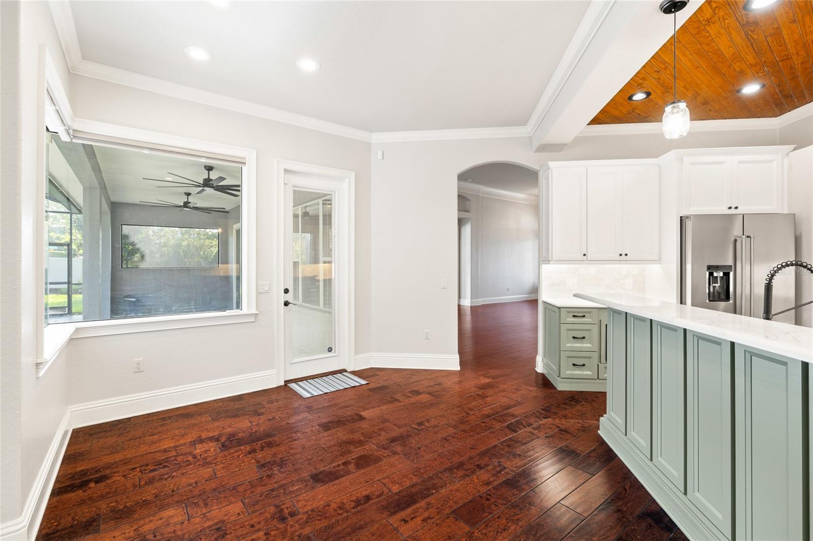 CRESCENT WOODS - Residential