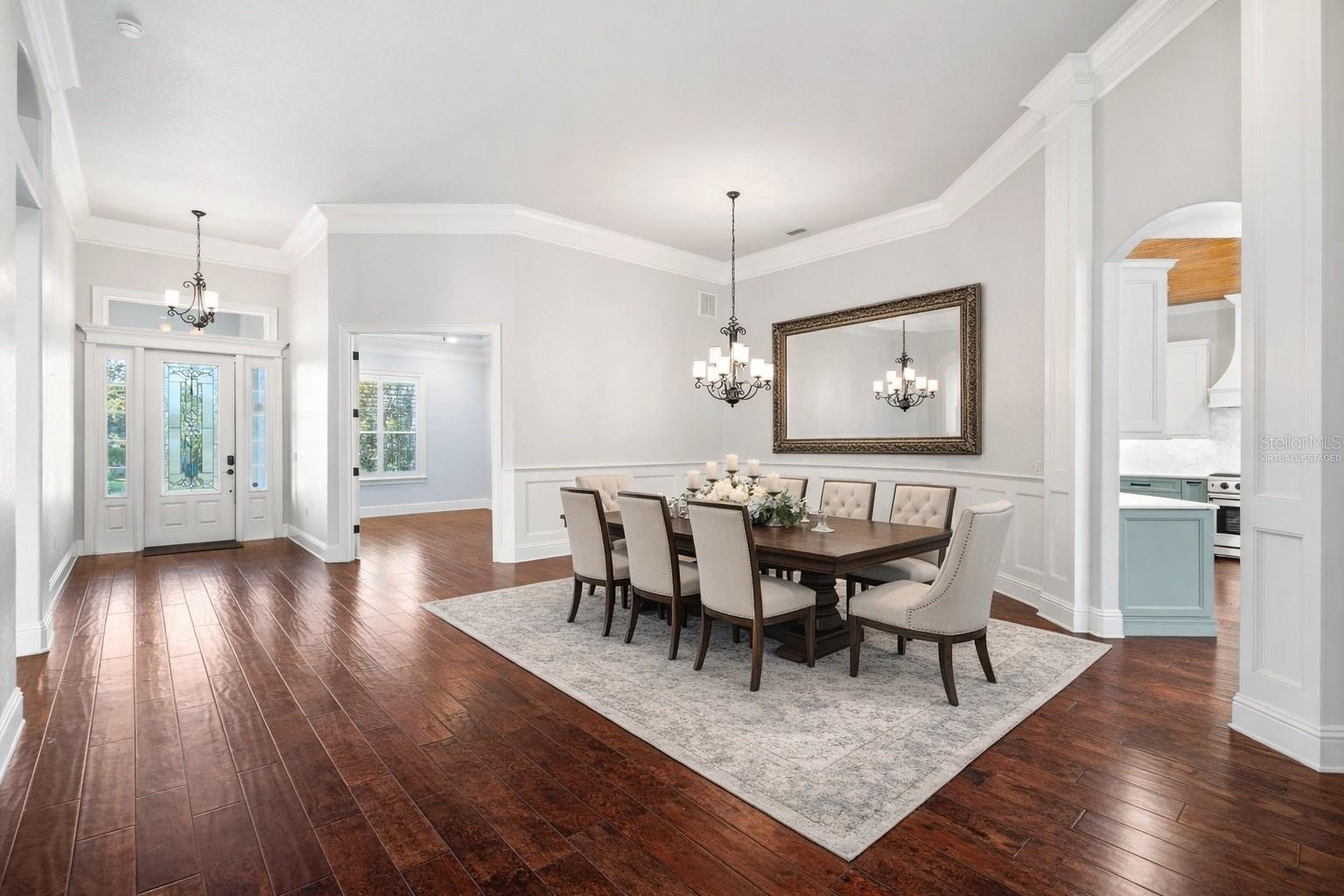 CRESCENT WOODS - Residential