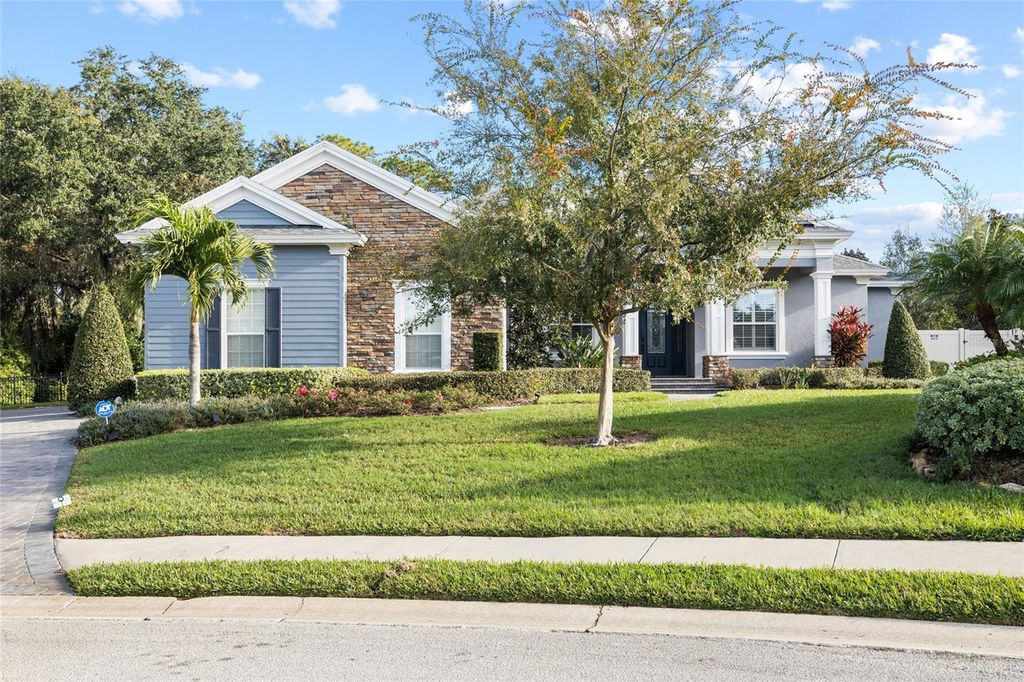 Photo of 6632 Crescent Woods Circle, Lakeland, FL 33813 (MLS # TB8446723)