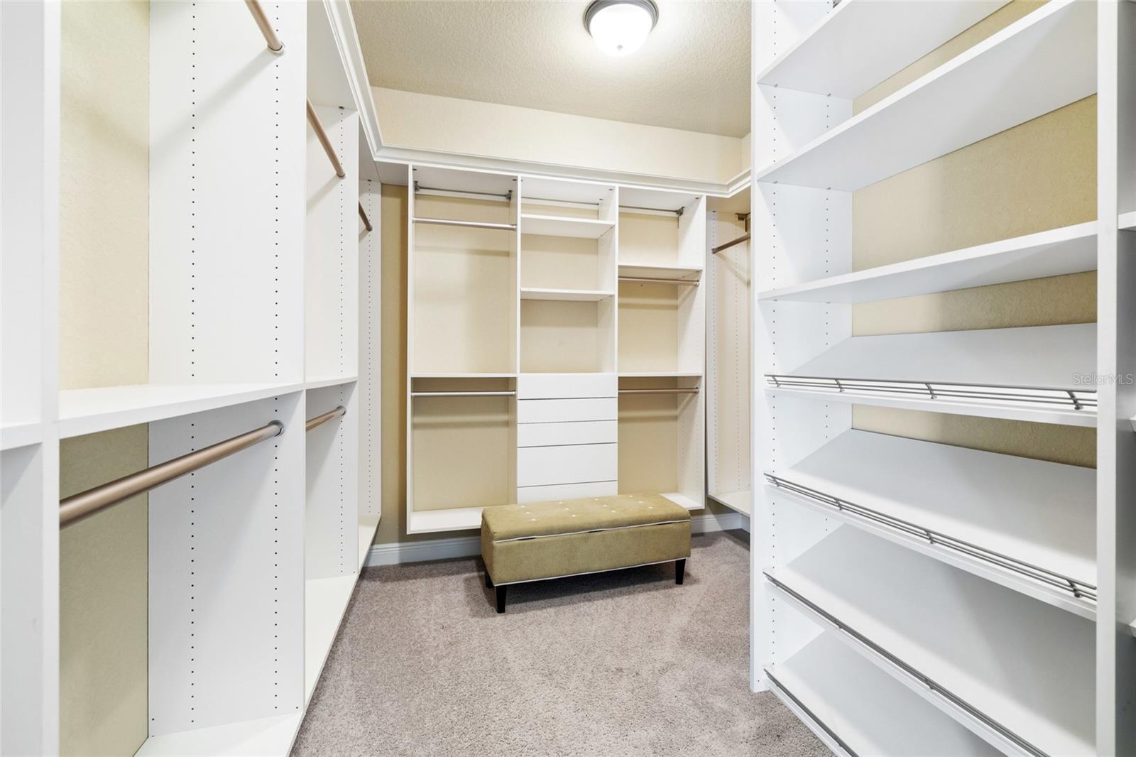 CRESCENT WOODS - Residential