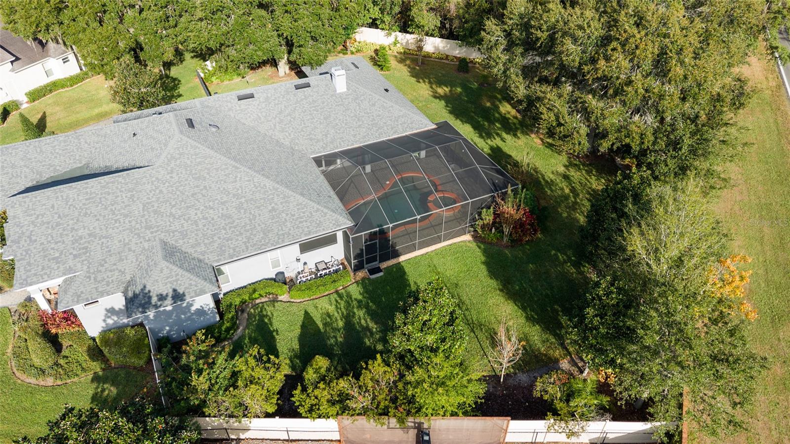 CRESCENT WOODS - Residential