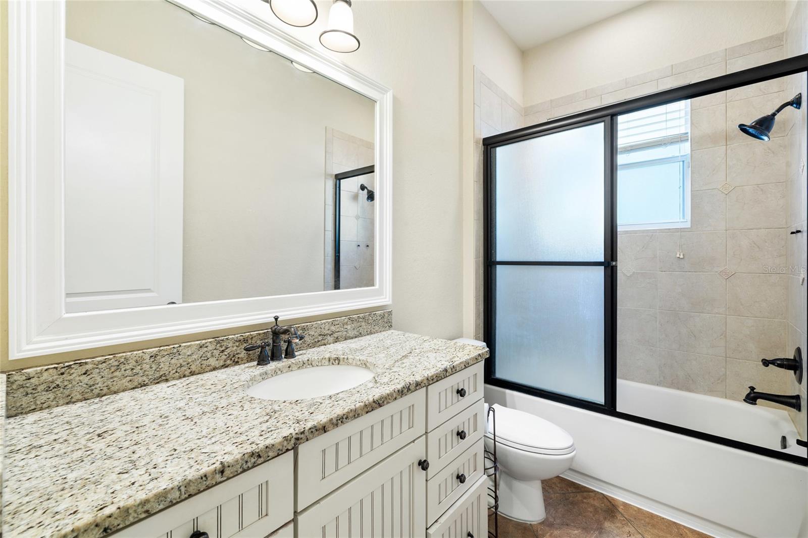 CRESCENT WOODS - Residential