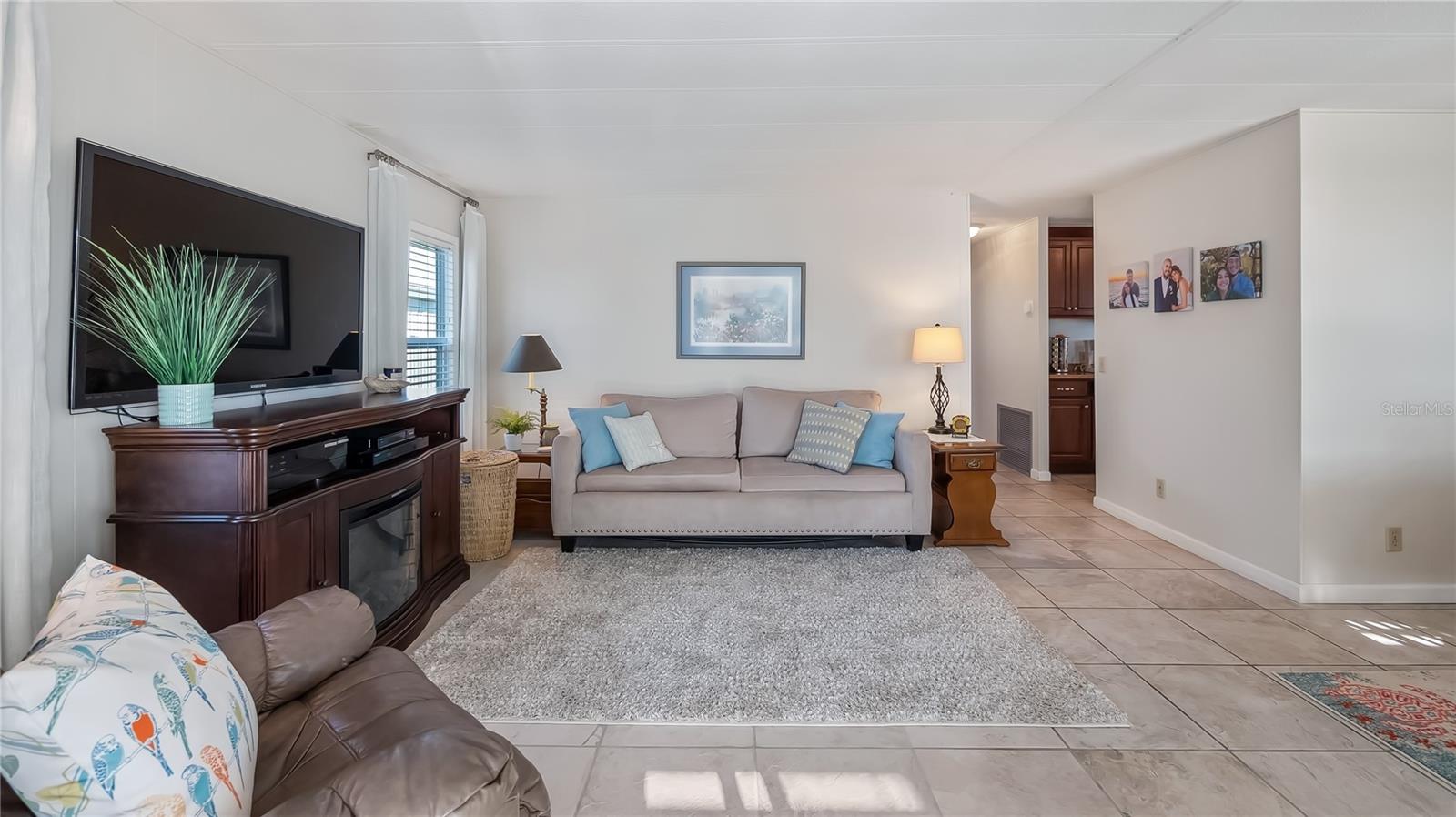 CLERMONT EMERALD LAKES CO-OP LT 01 - Residential