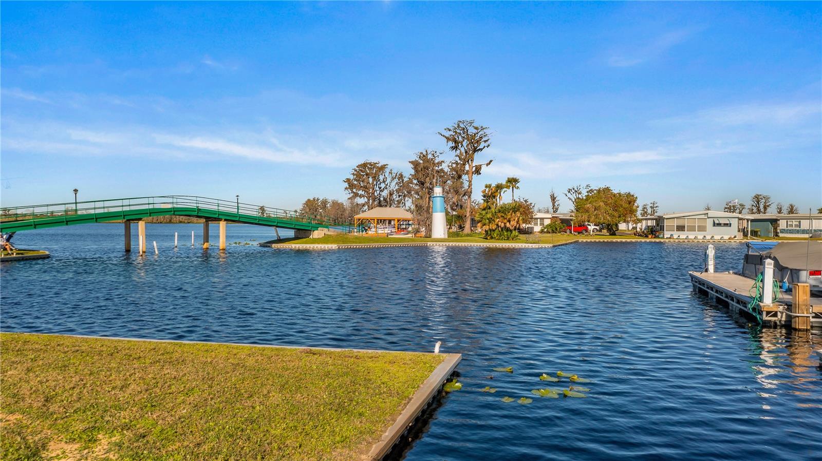 CLERMONT EMERALD LAKES CO-OP LT 01 - Residential