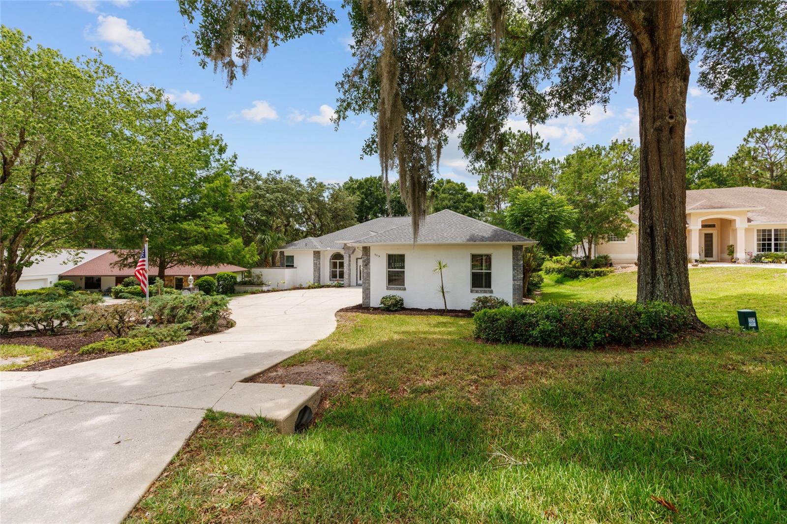 9213 SW 197TH CIRCLE