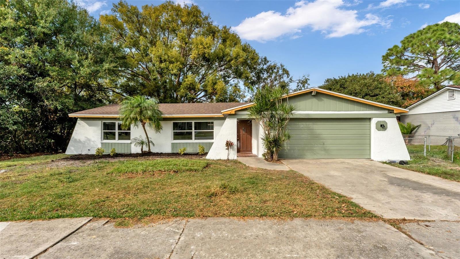 CHRISTINA SHORES - Residential