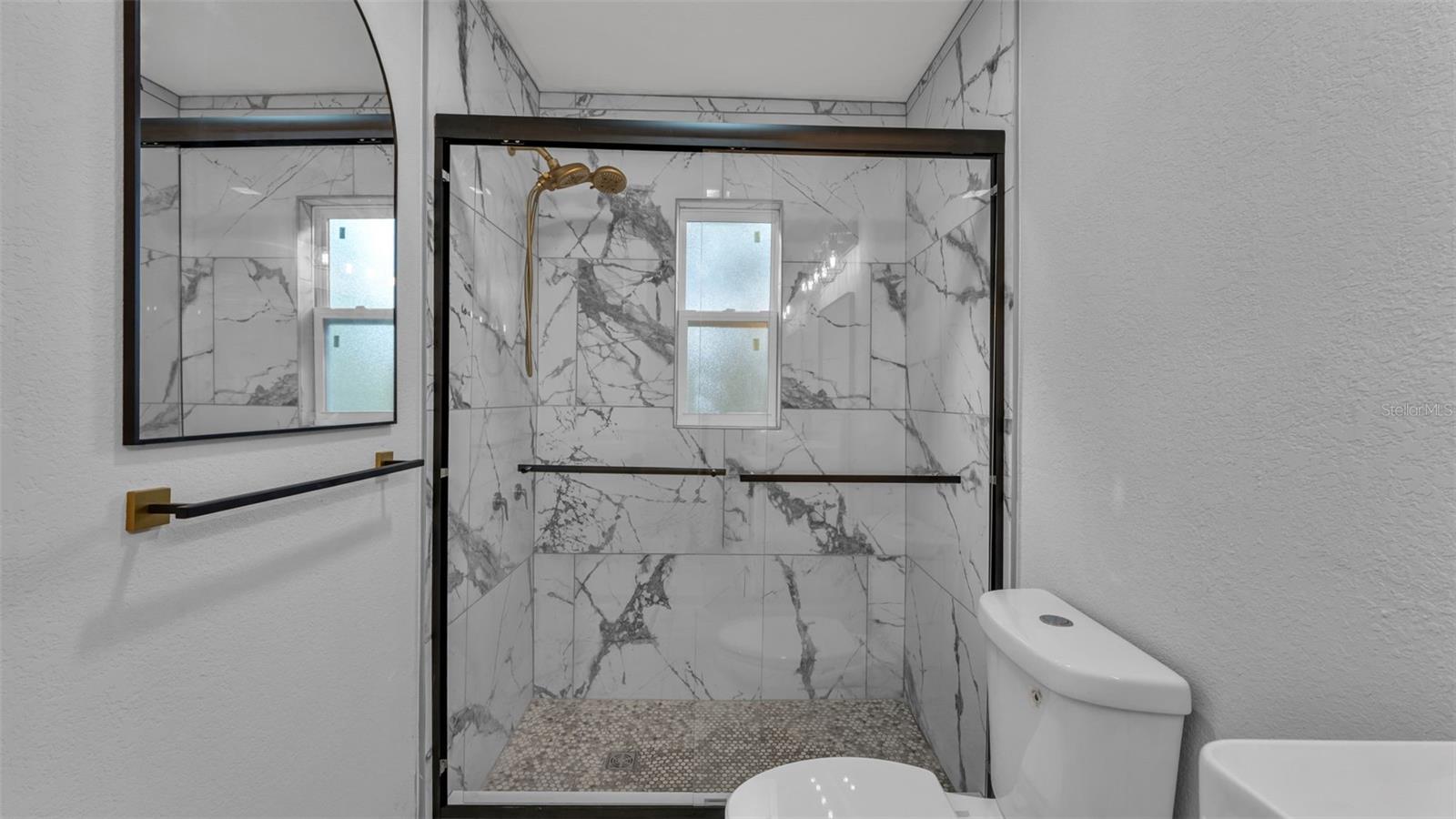 CHRISTINA SHORES - Residential