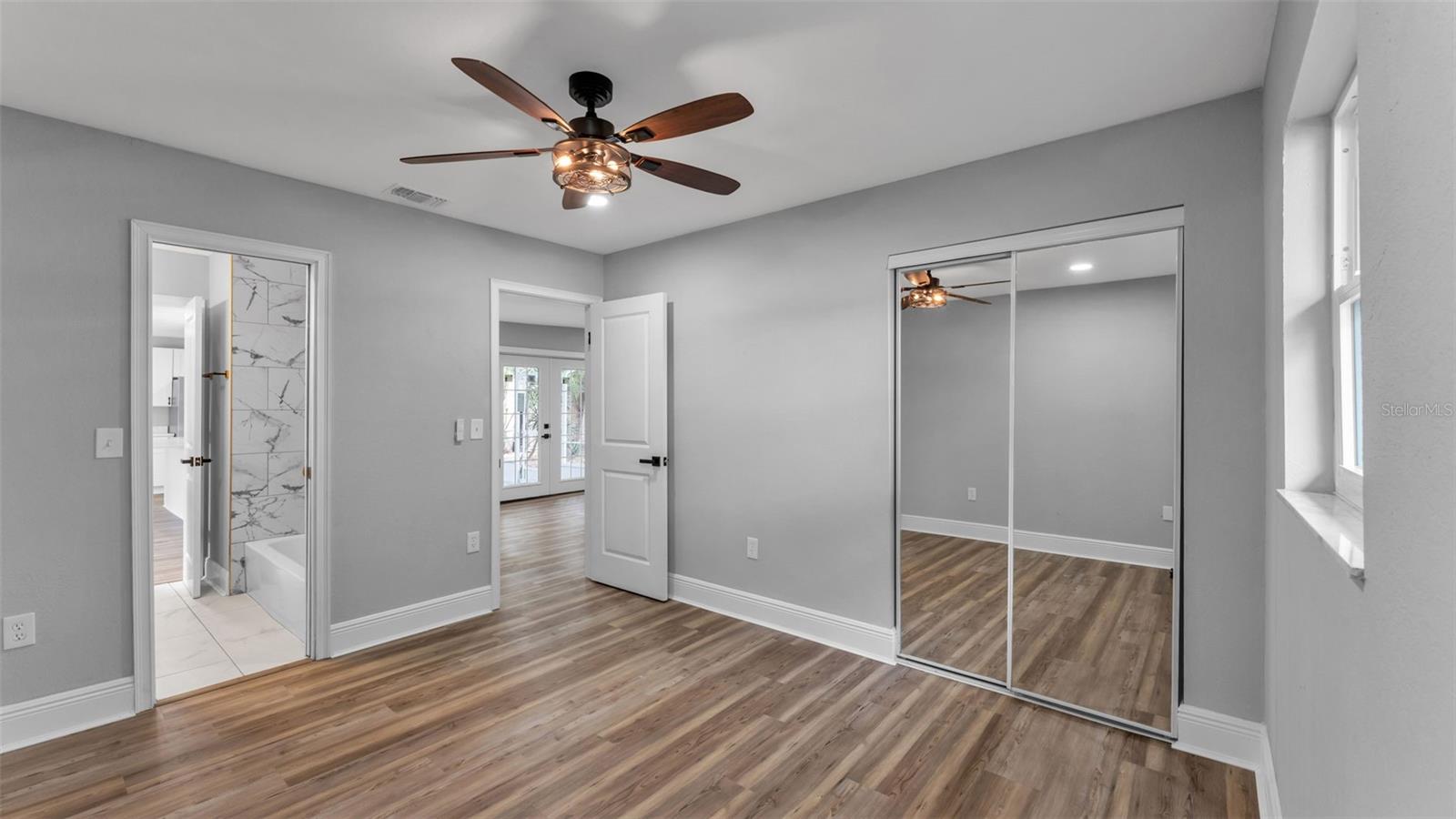 CHRISTINA SHORES - Residential