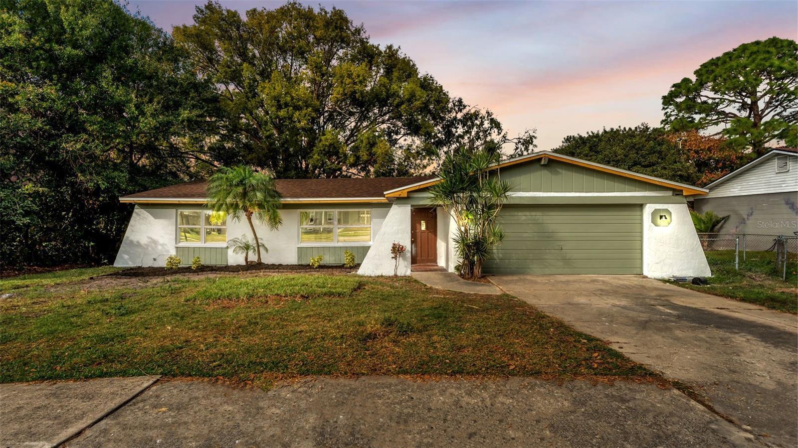 CHRISTINA SHORES - Residential