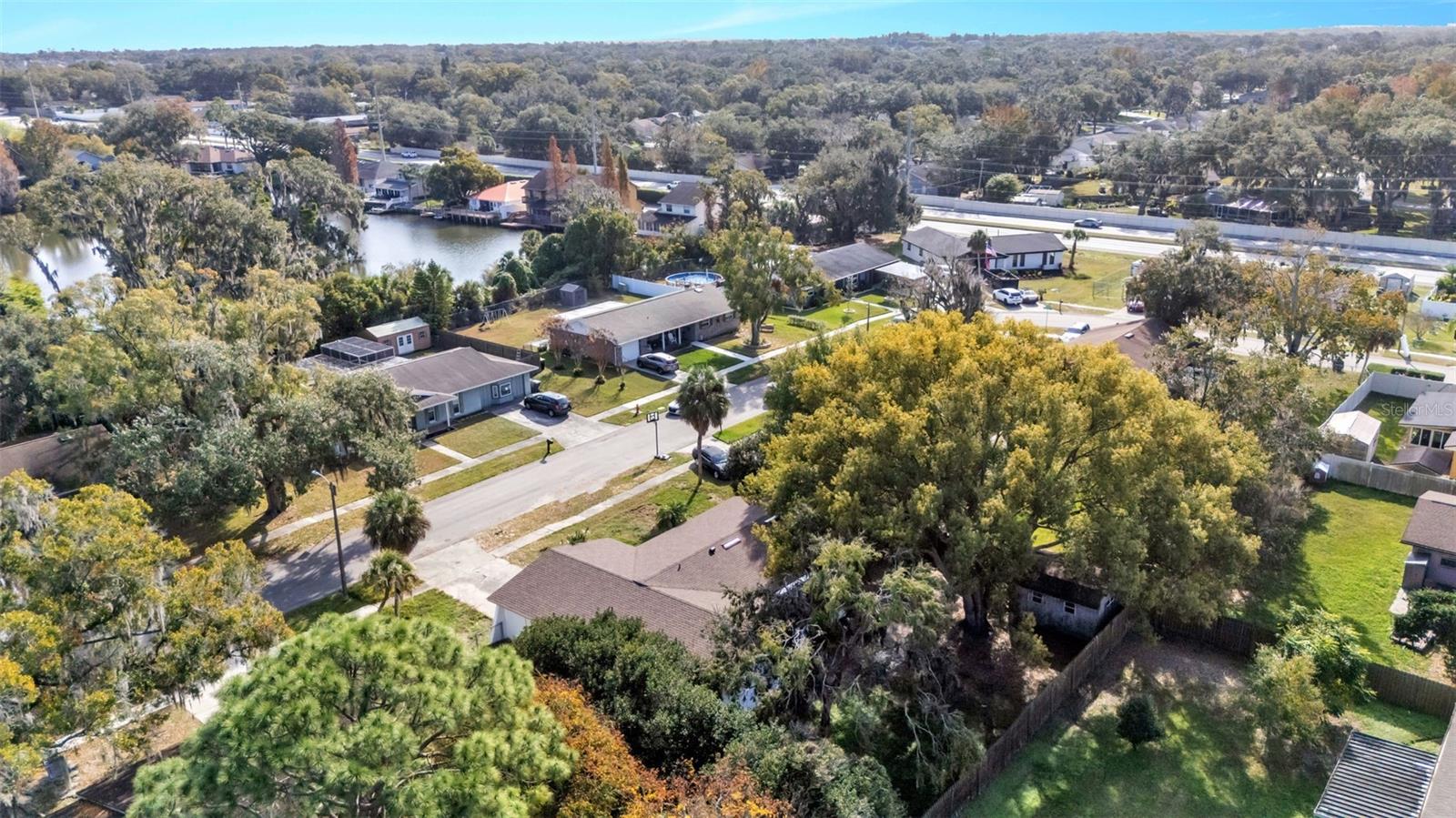 CHRISTINA SHORES - Residential