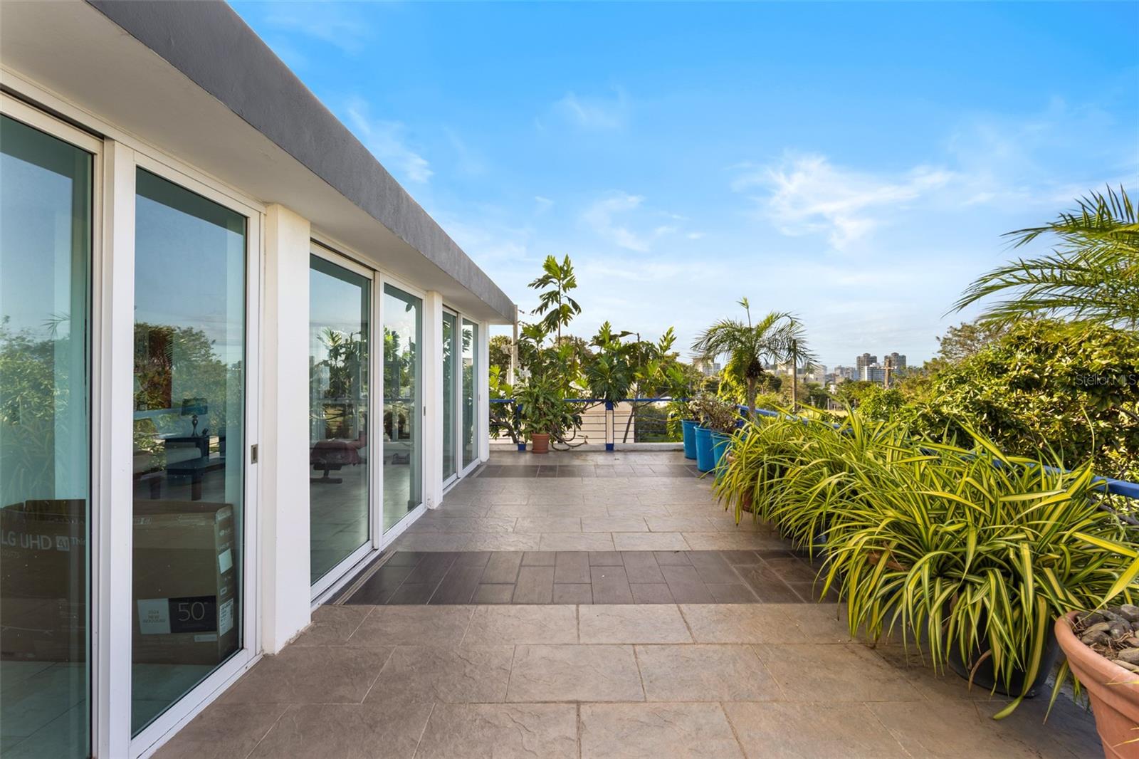 MONTEFLORES DEV - Residential Income