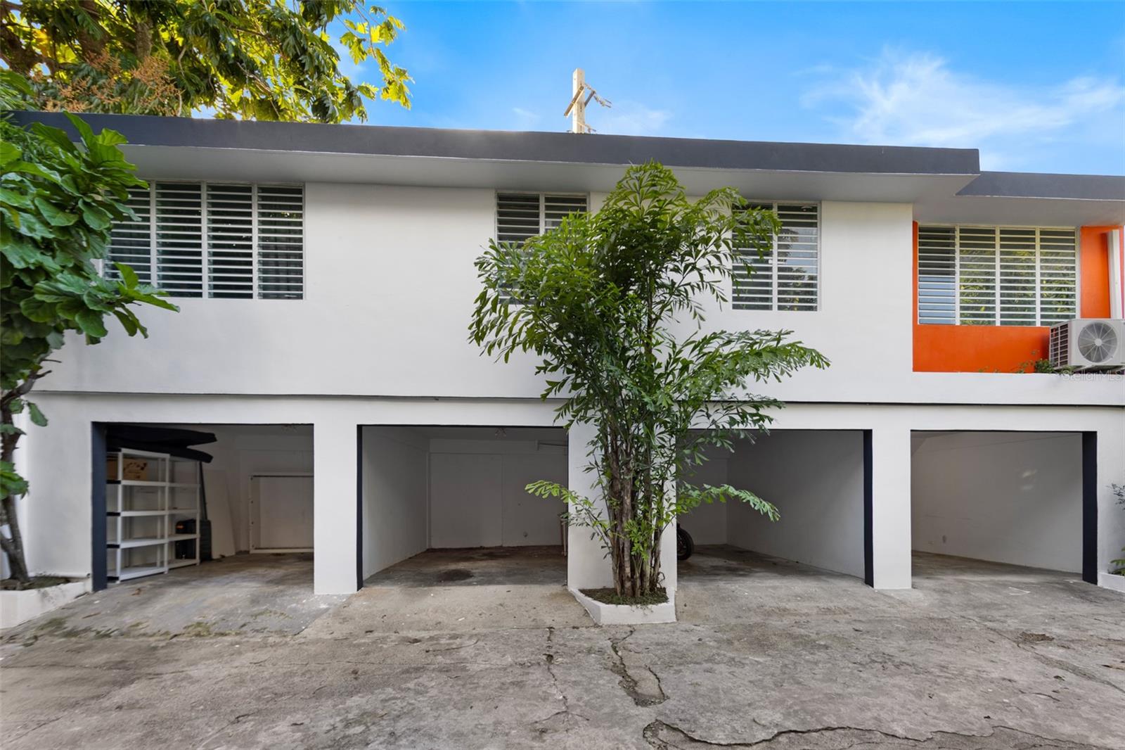 MONTEFLORES DEV - Residential Income