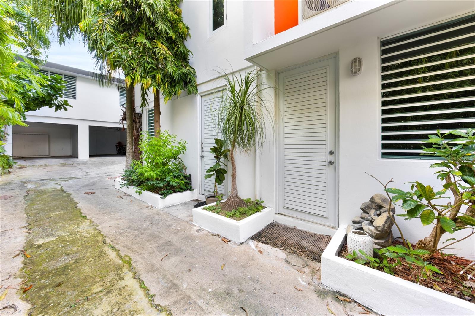 MONTEFLORES DEV - Residential Income