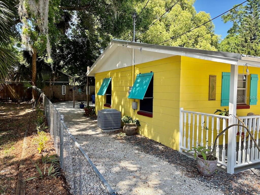 44 LOVETT STREET