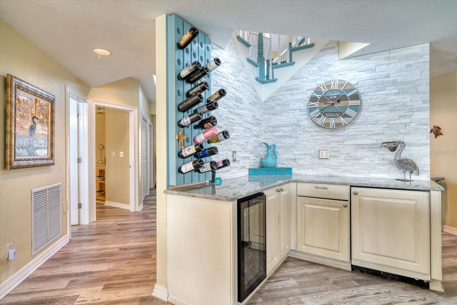 SUNSET BAY - Residential