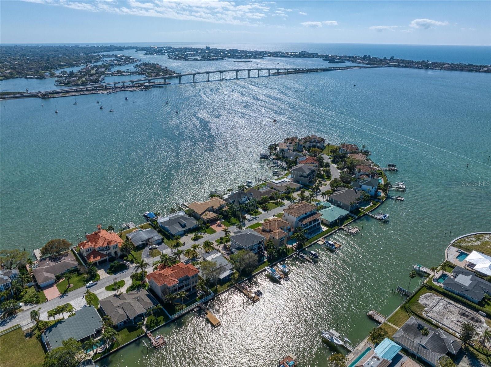 SUNSET BAY - Residential