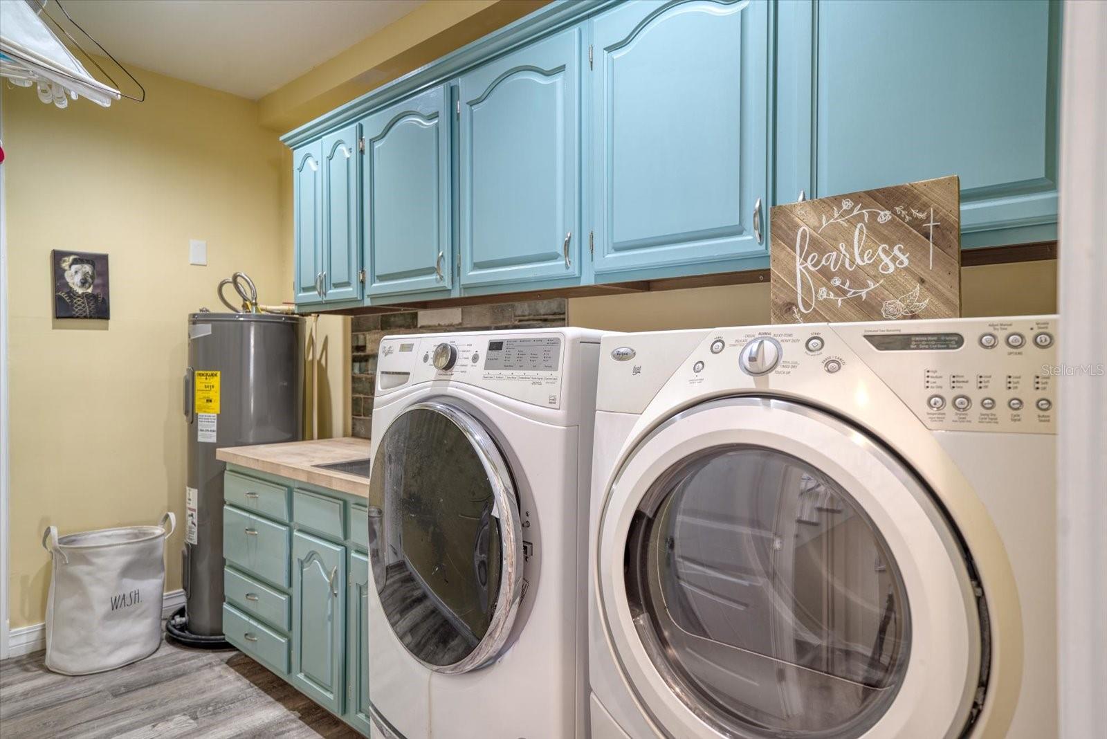 SUNSET BAY - Residential