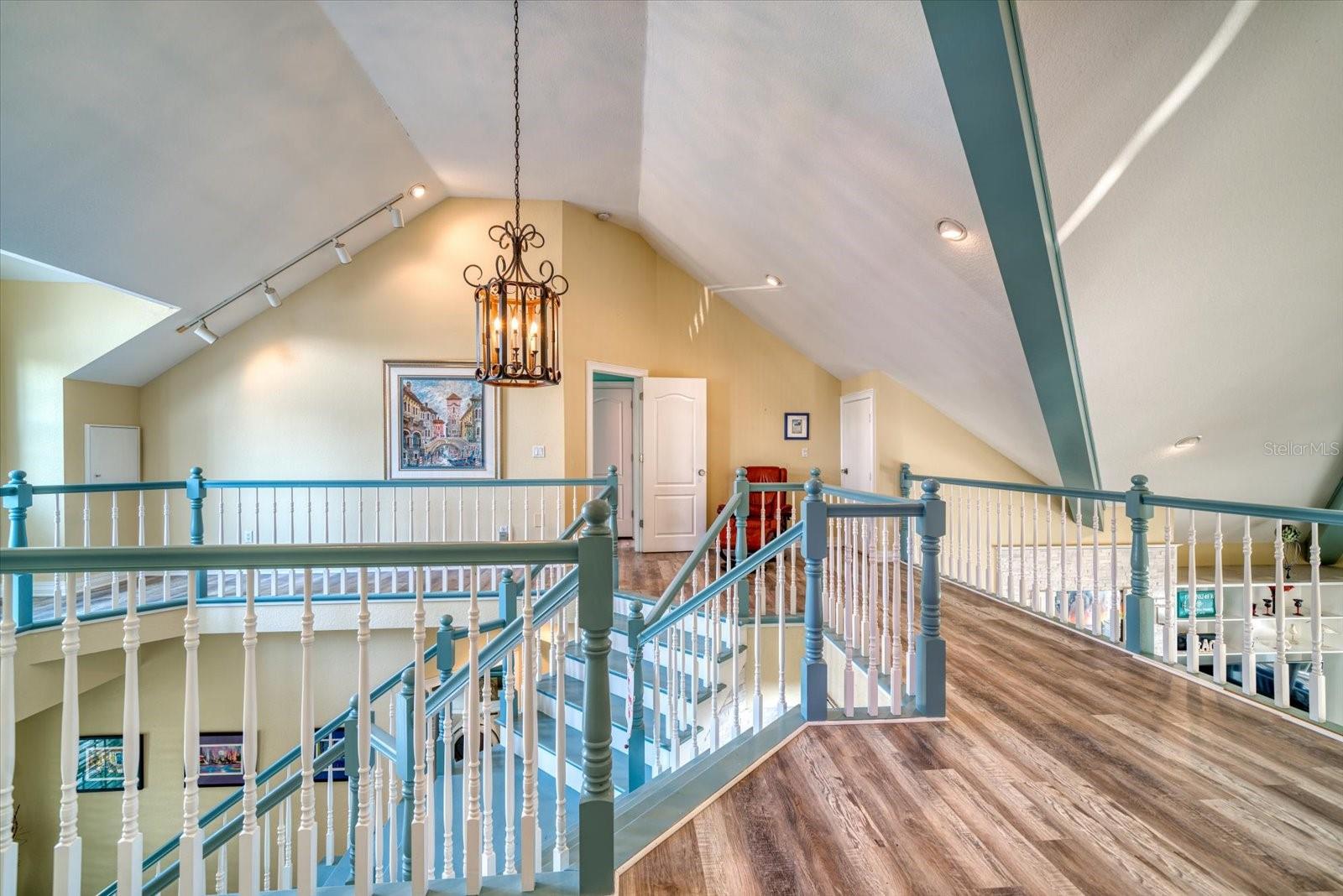 SUNSET BAY - Residential