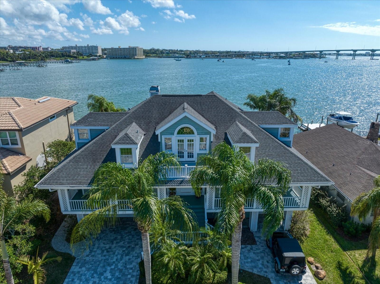 SUNSET BAY - Residential