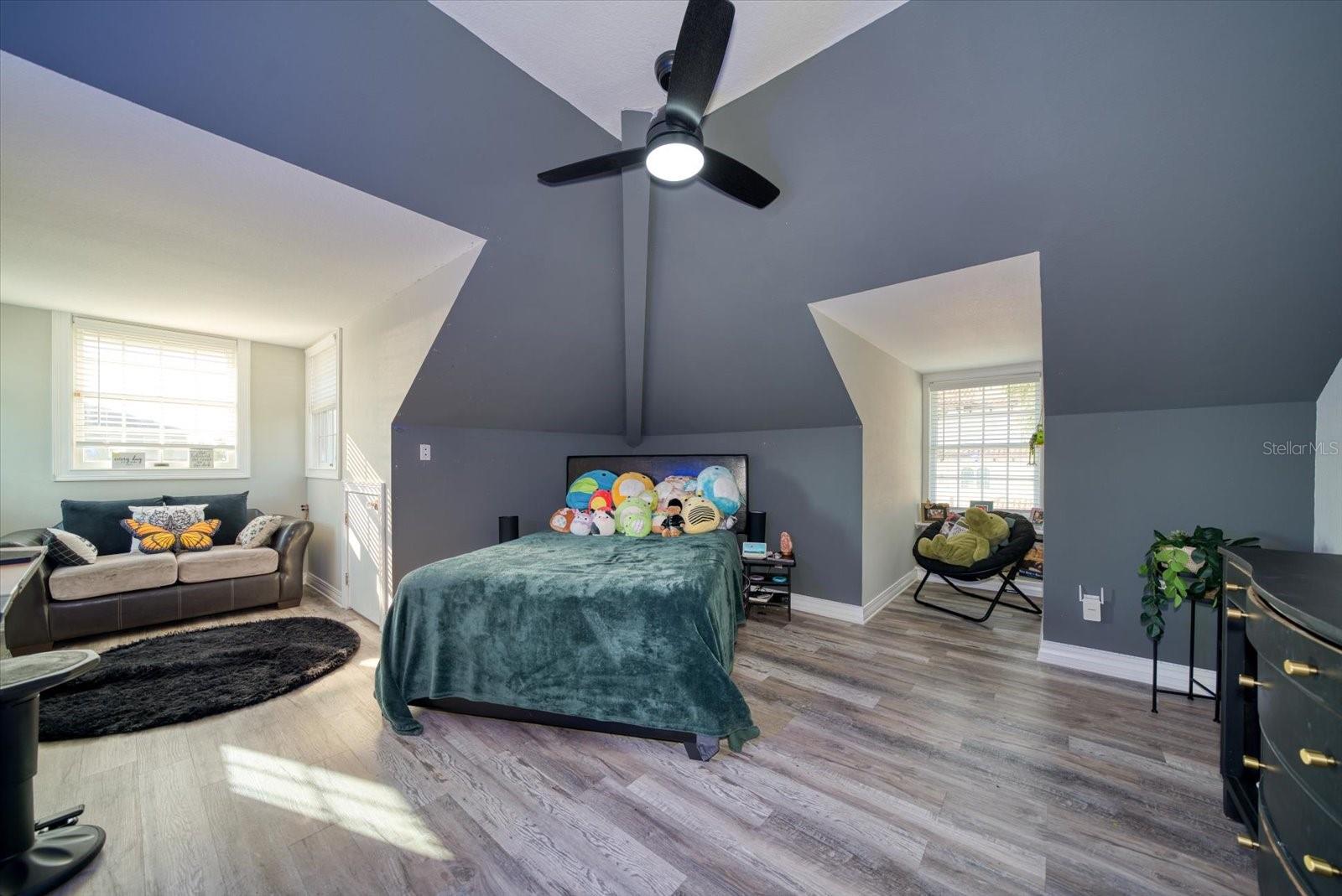 SUNSET BAY - Residential