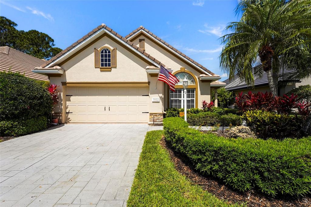 Photo of 7822 Troon Court, Lakewood Ranch, FL 34202 (MLS # A4689619)