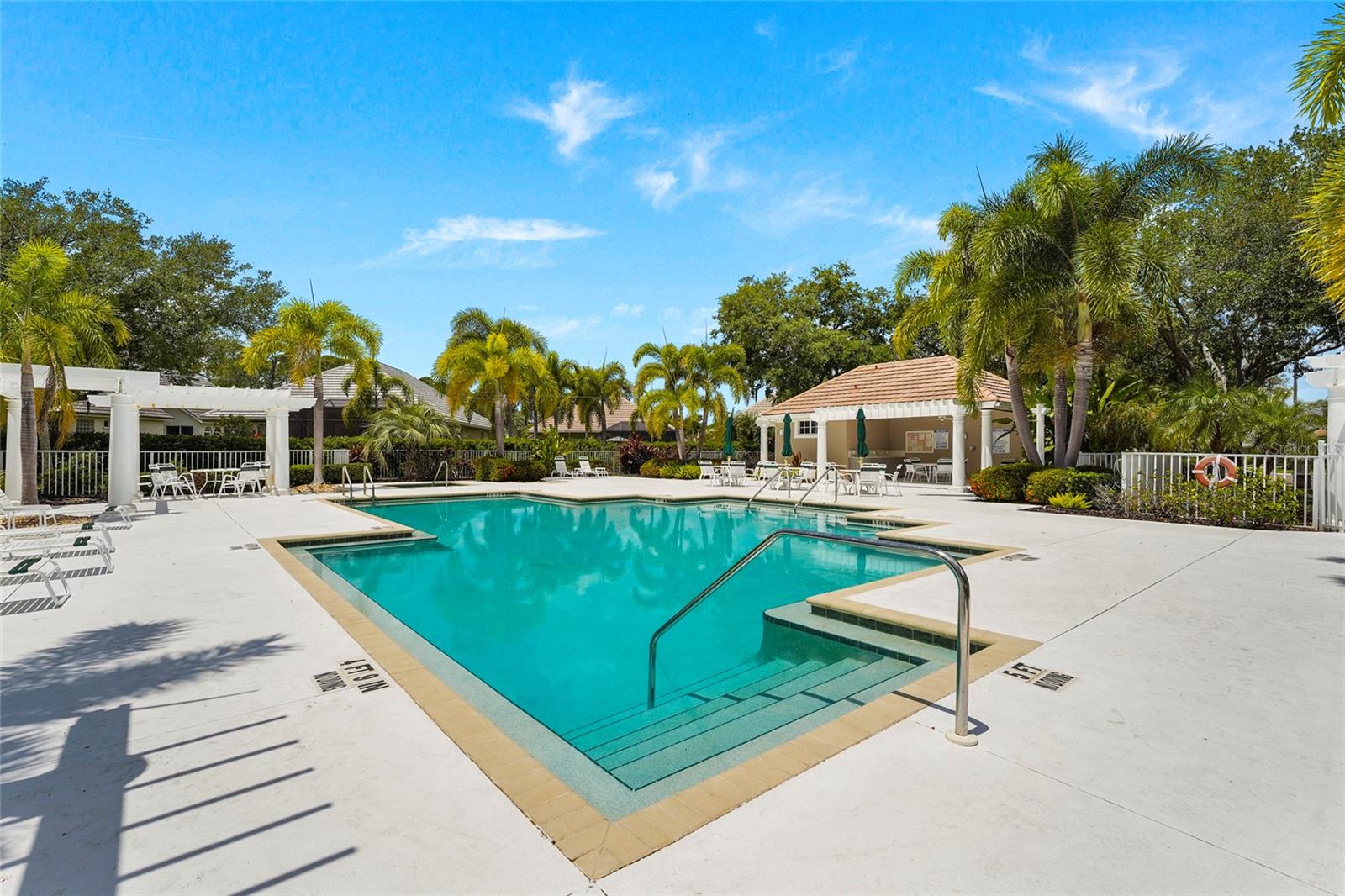 LAKEWOOD RANCH COUNTRY CLUB VILLAGE C 3 - Residential