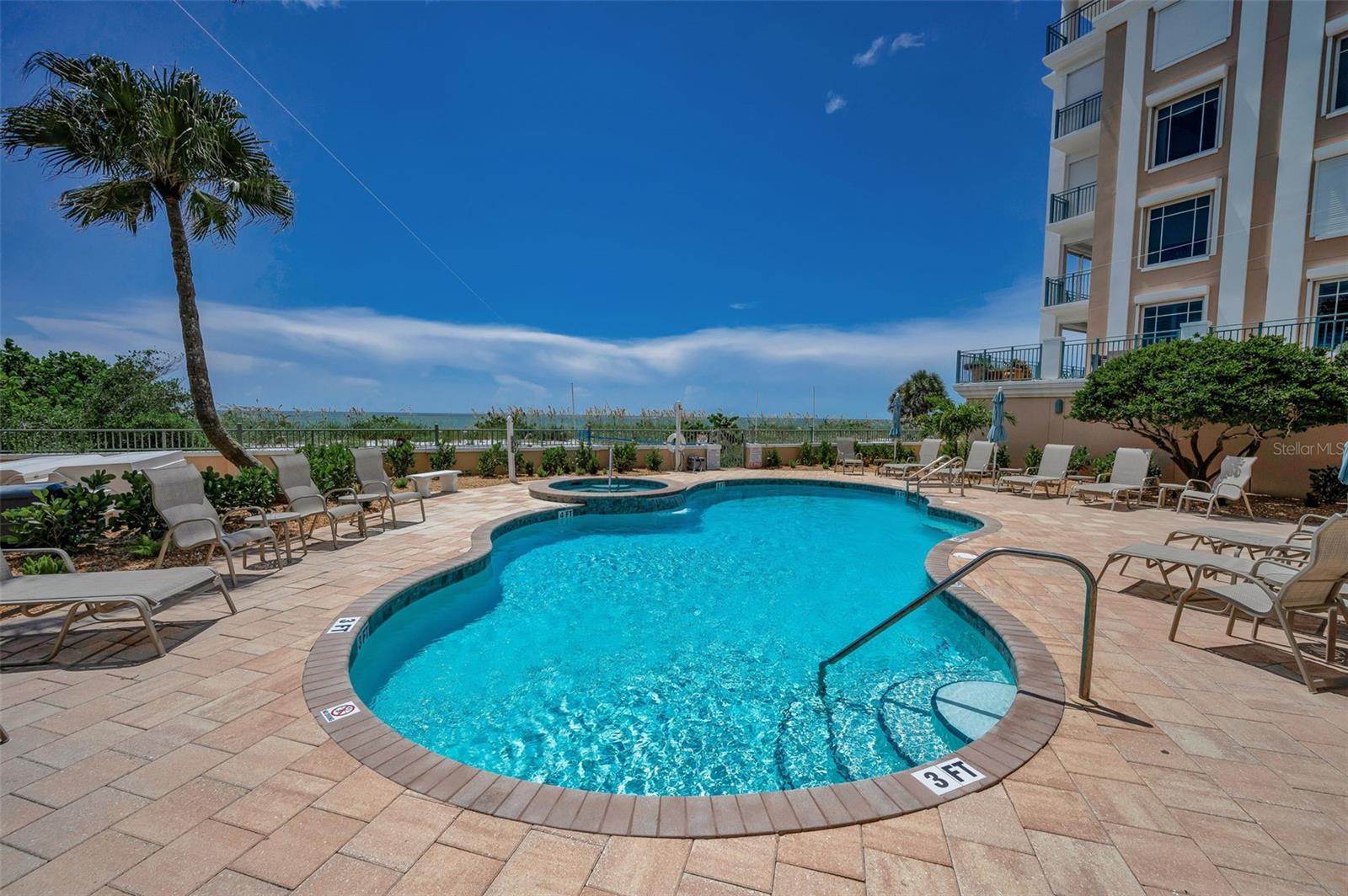 VITTORIA CONDO - Residential