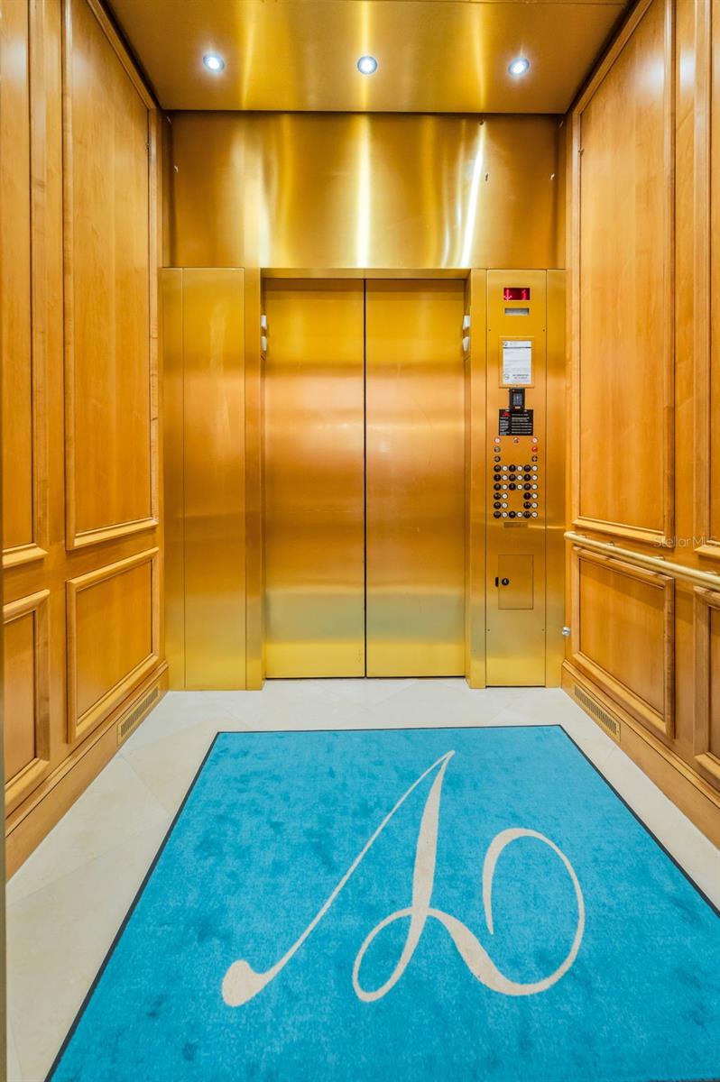 VITTORIA CONDO - Residential