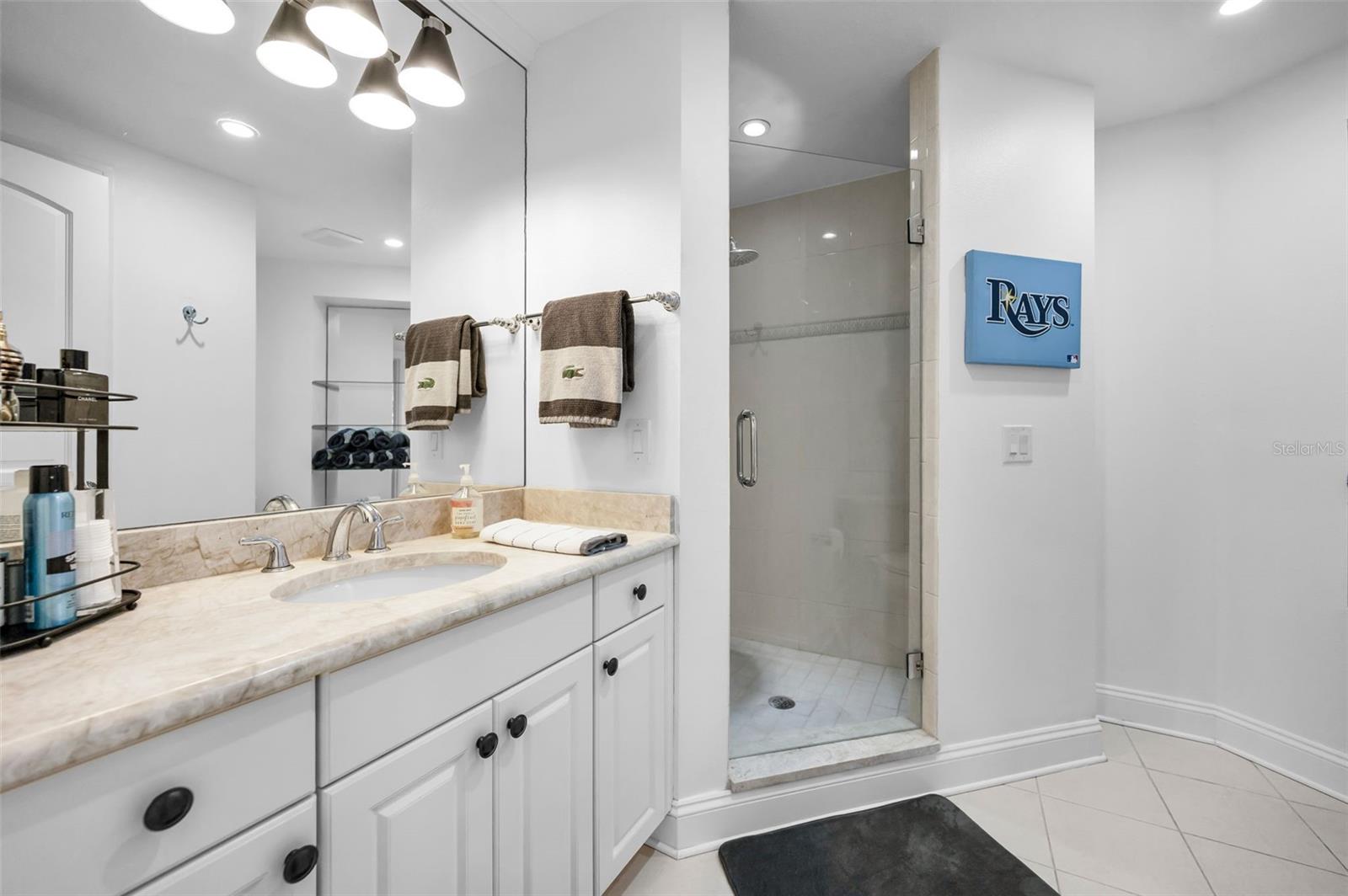 VITTORIA CONDO - Residential
