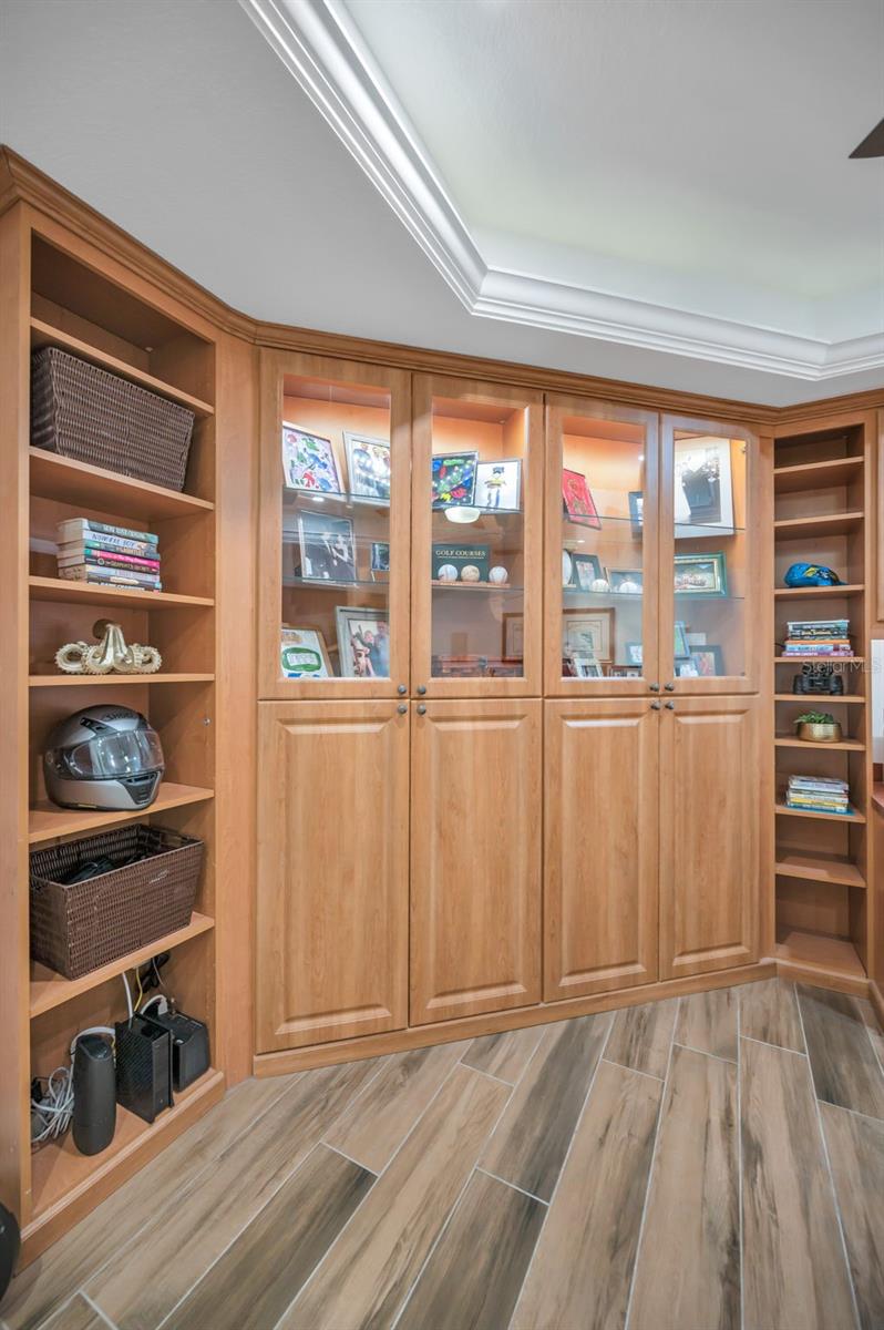 VITTORIA CONDO - Residential