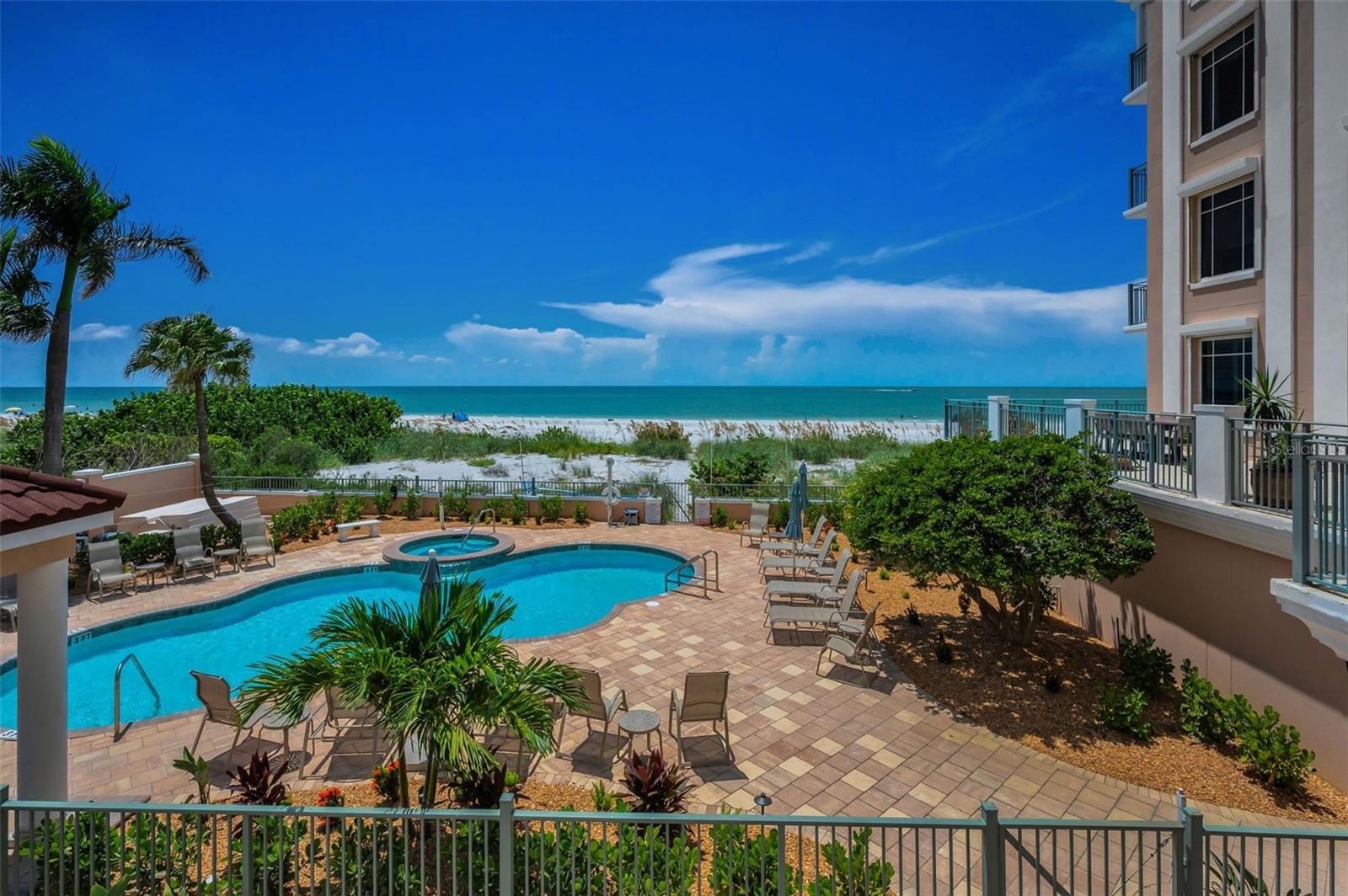 VITTORIA CONDO - Residential