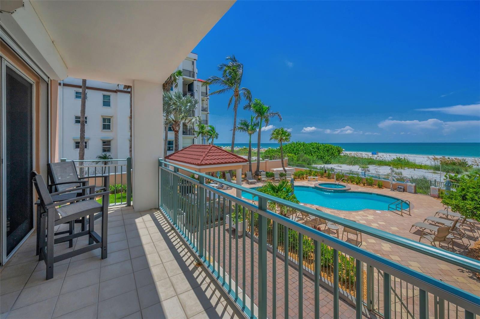 VITTORIA CONDO - Residential