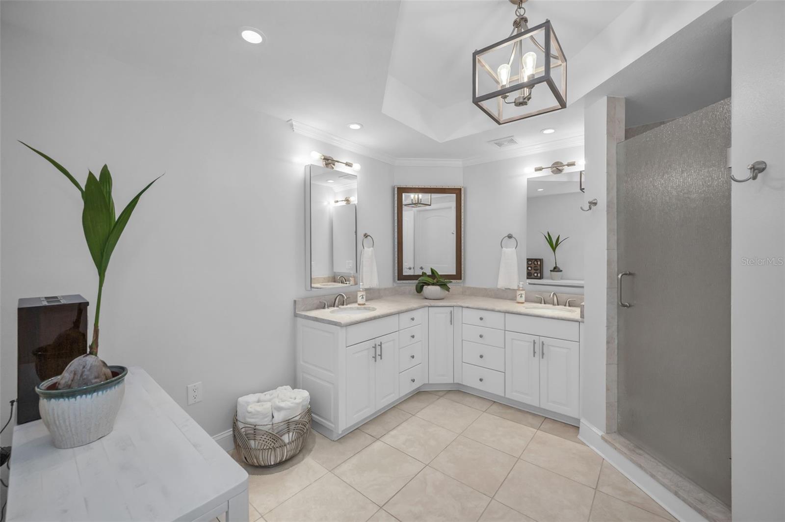VITTORIA CONDO - Residential