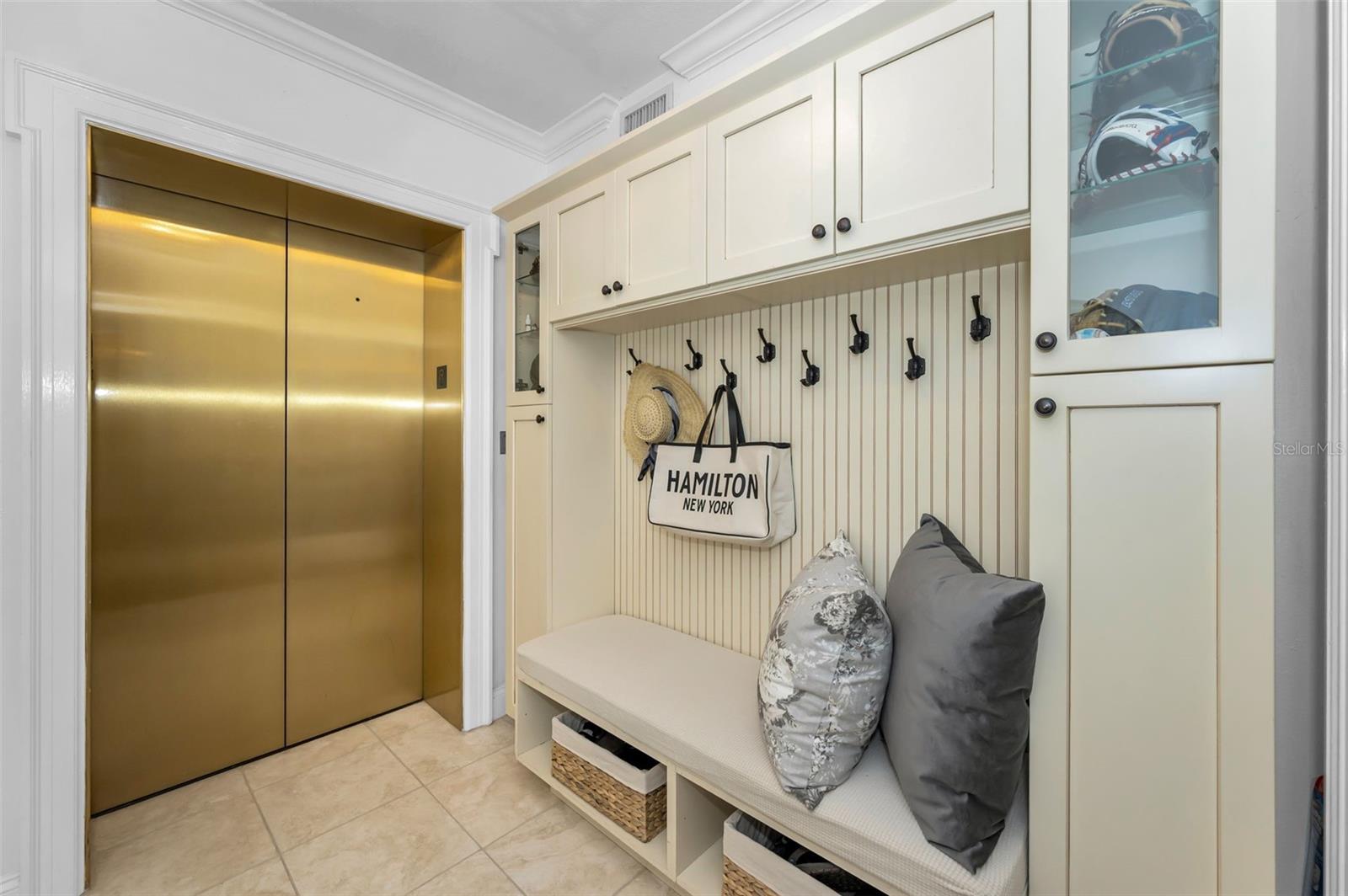 VITTORIA CONDO - Residential
