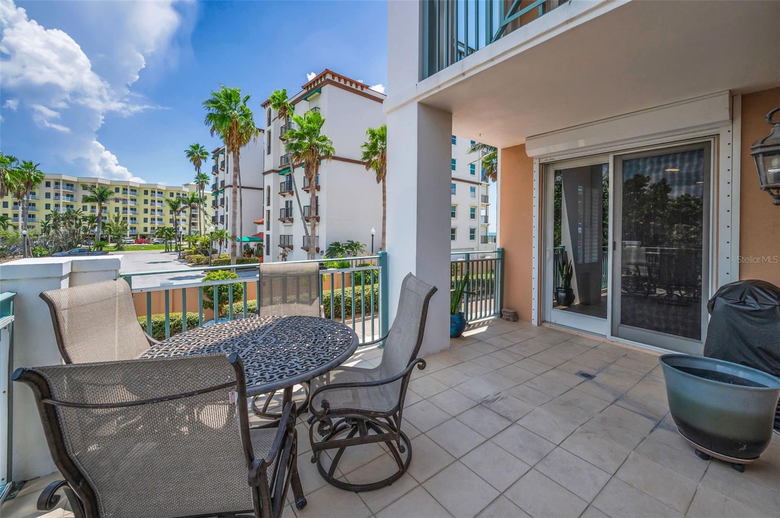 VITTORIA CONDO - Residential