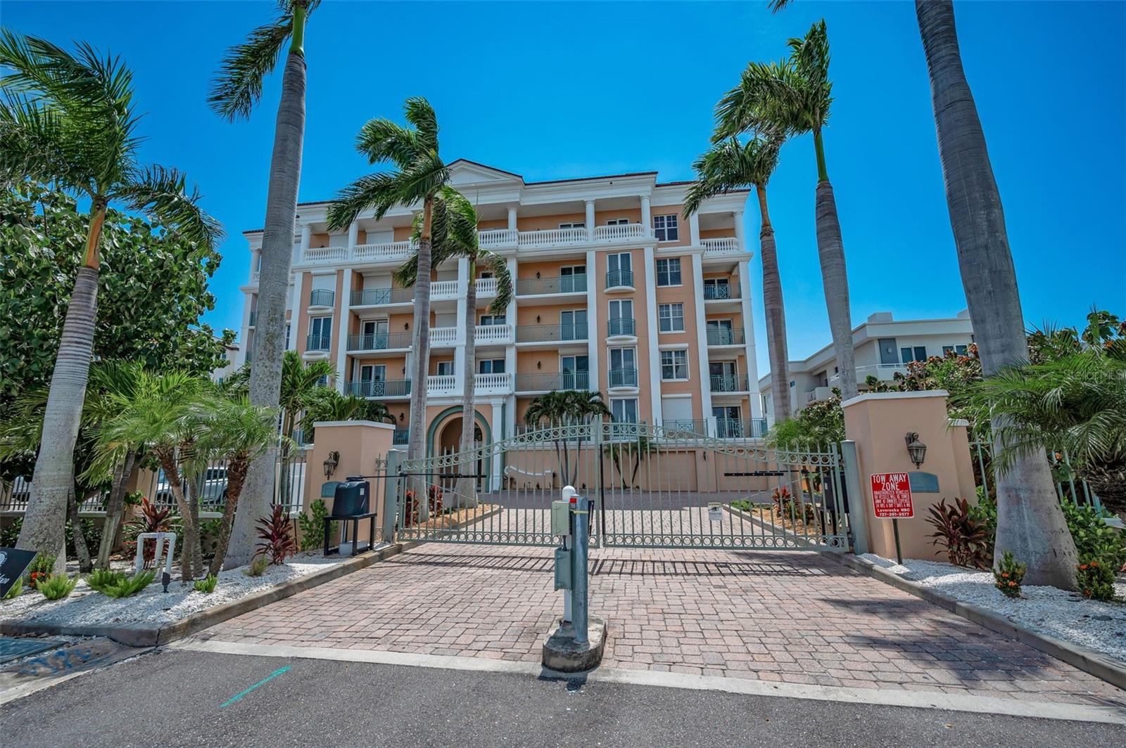 VITTORIA CONDO - Residential