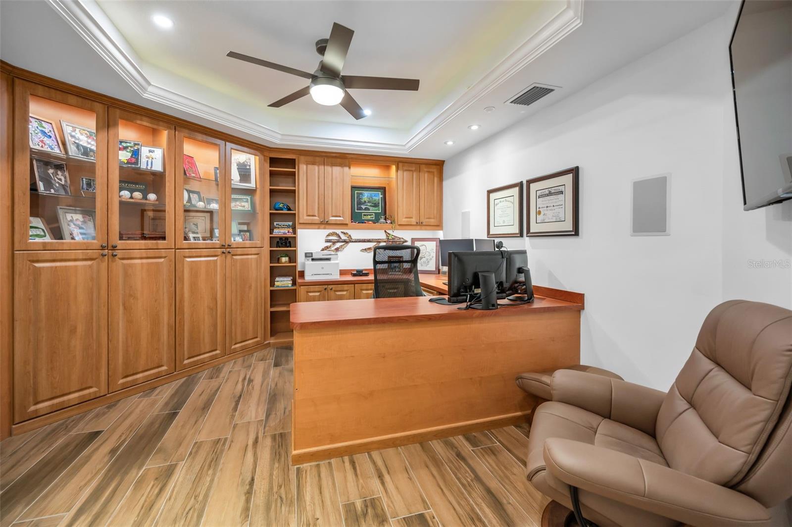 VITTORIA CONDO - Residential