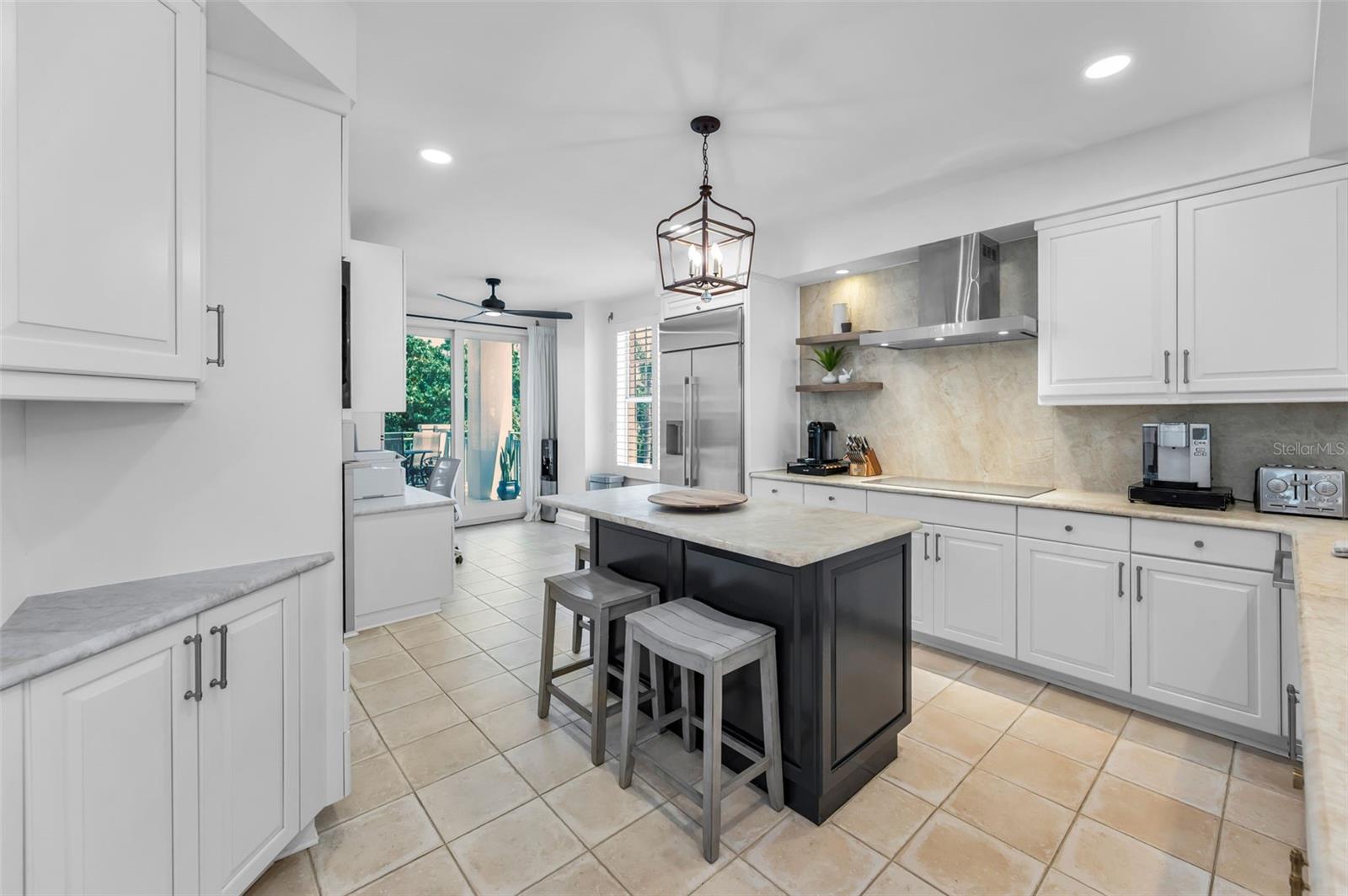 VITTORIA CONDO - Residential