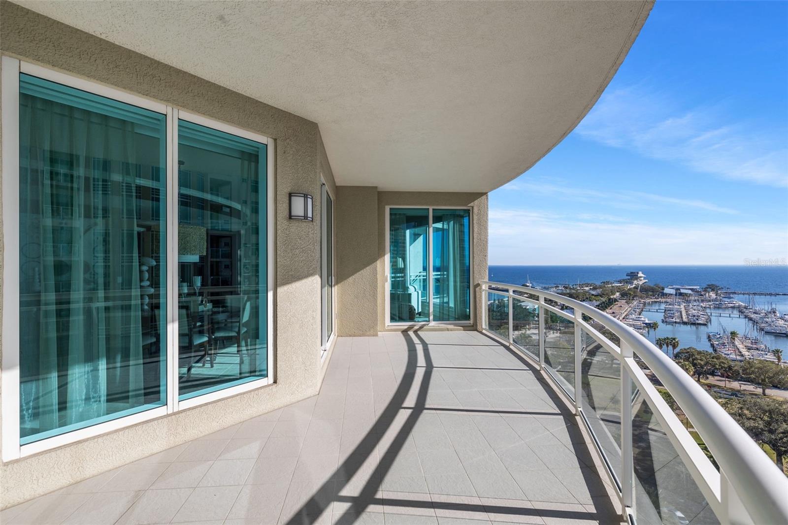 OVATION CONDO PH I - Residential