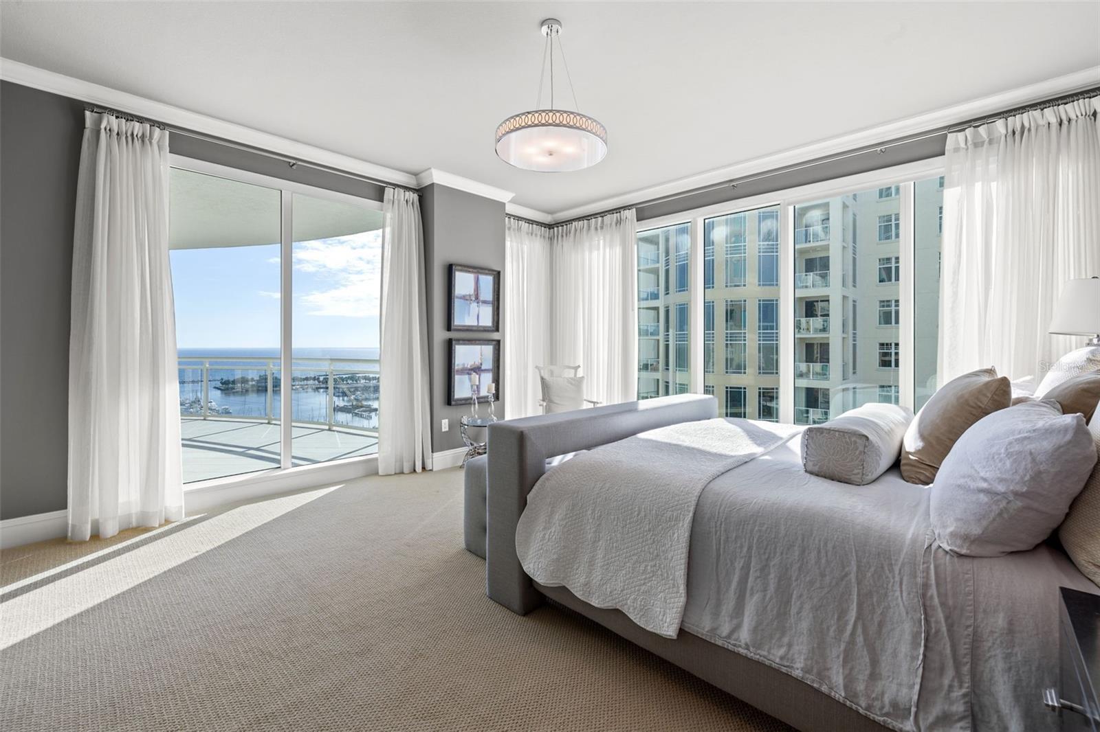 OVATION CONDO PH I - Residential