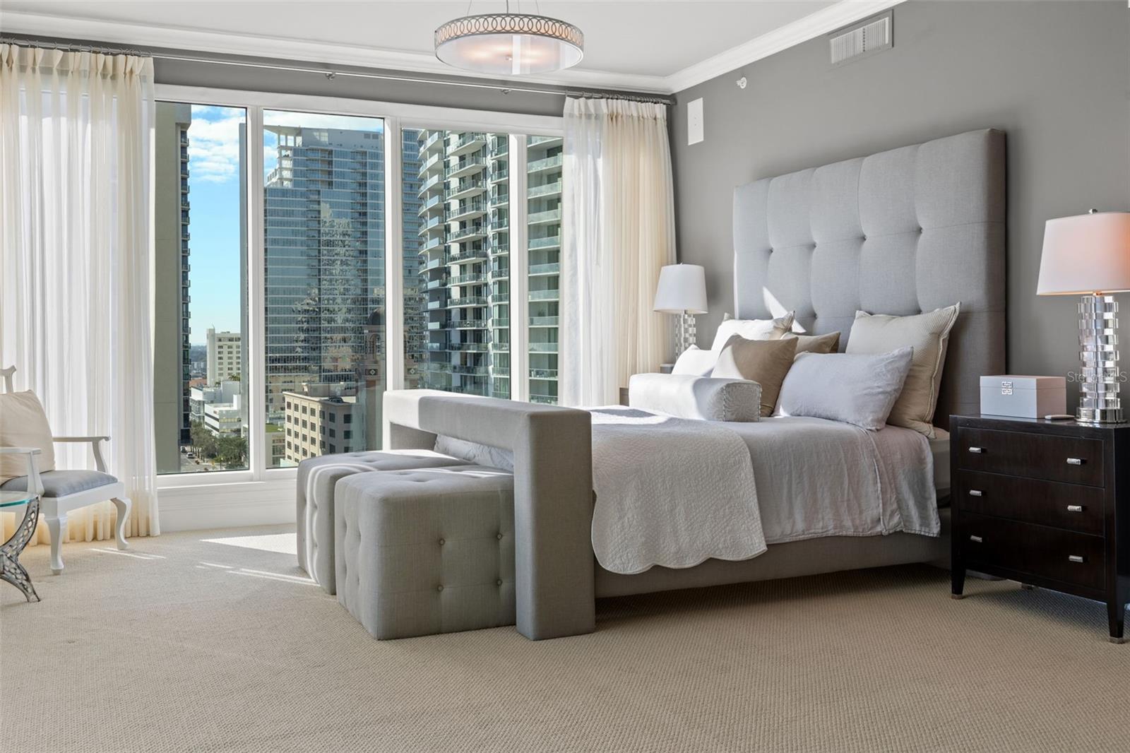 OVATION CONDO PH I - Residential