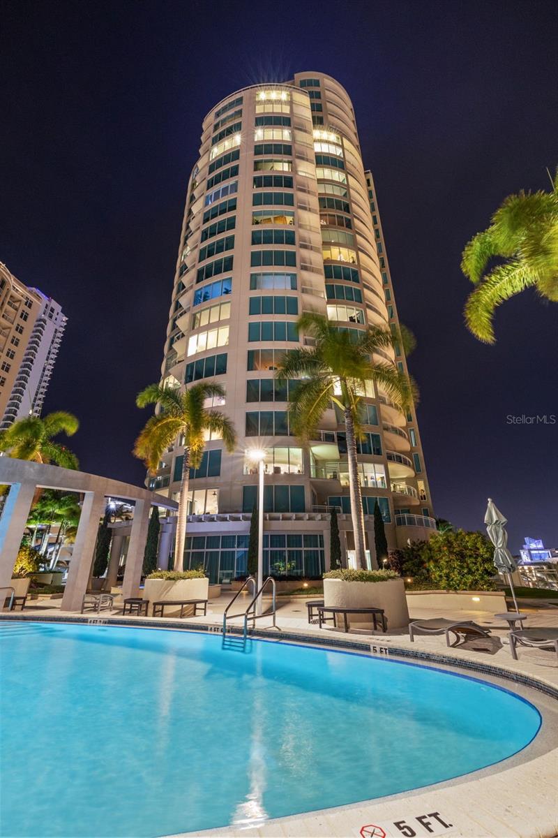 OVATION CONDO PH I - Residential