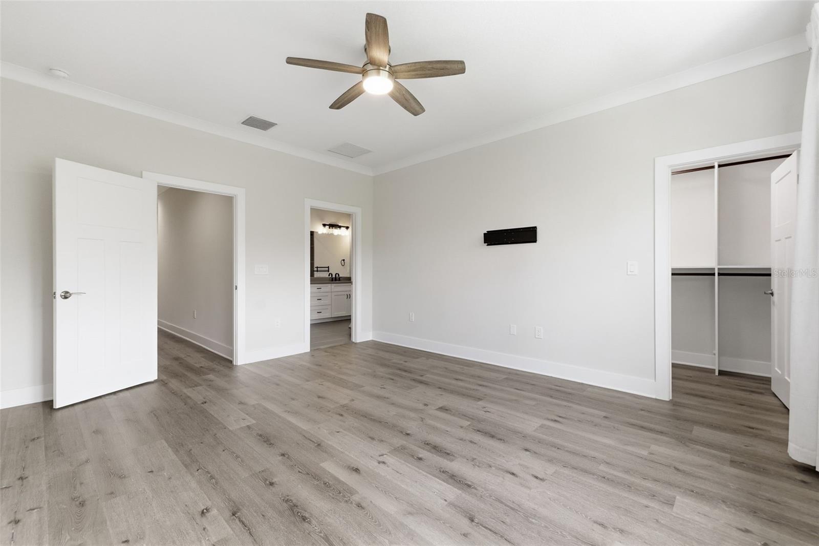 RIVIERA TOWNHOMES - Residential