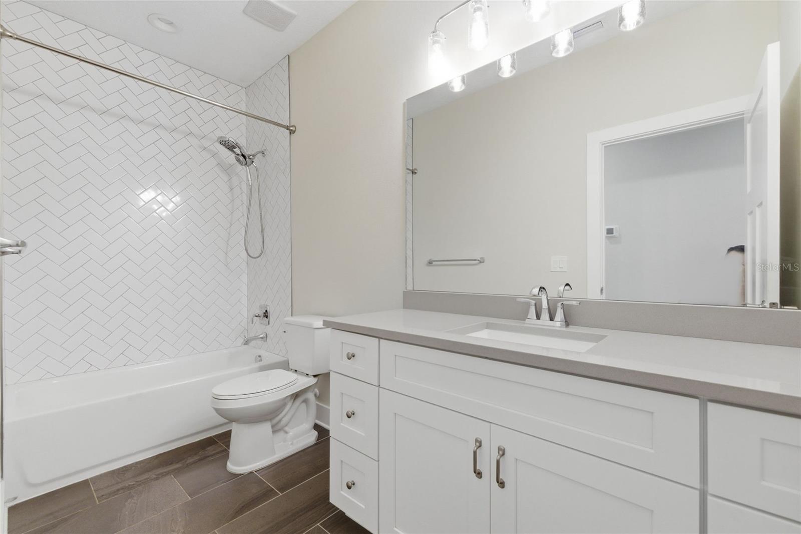 RIVIERA TOWNHOMES - Residential