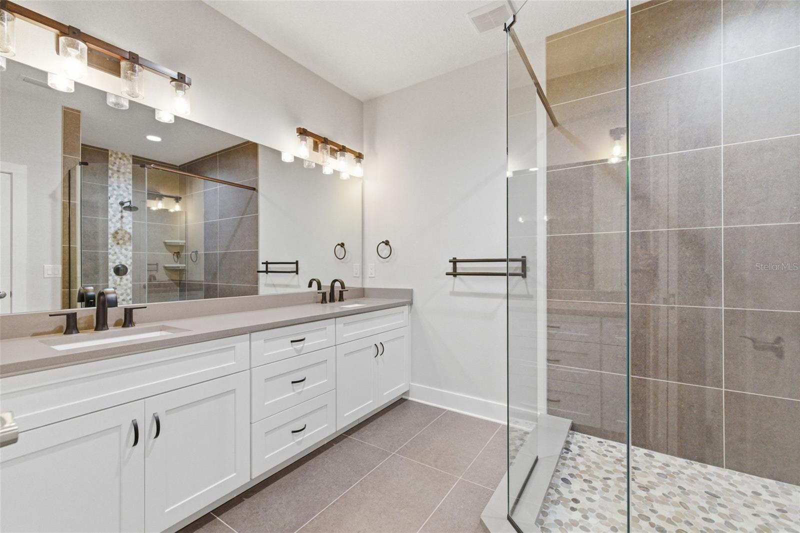 RIVIERA TOWNHOMES - Residential